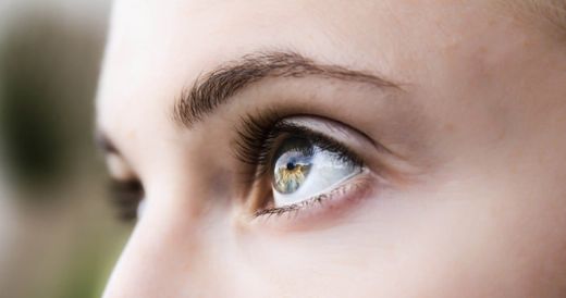 Alt Göz Kapağında Şişlik Belirtileri ve Tedavisi